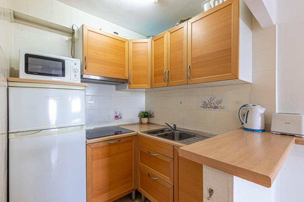 Apartamento Santa Ana Apartment เบนัลมาเดนา ภายนอก รูปภาพ