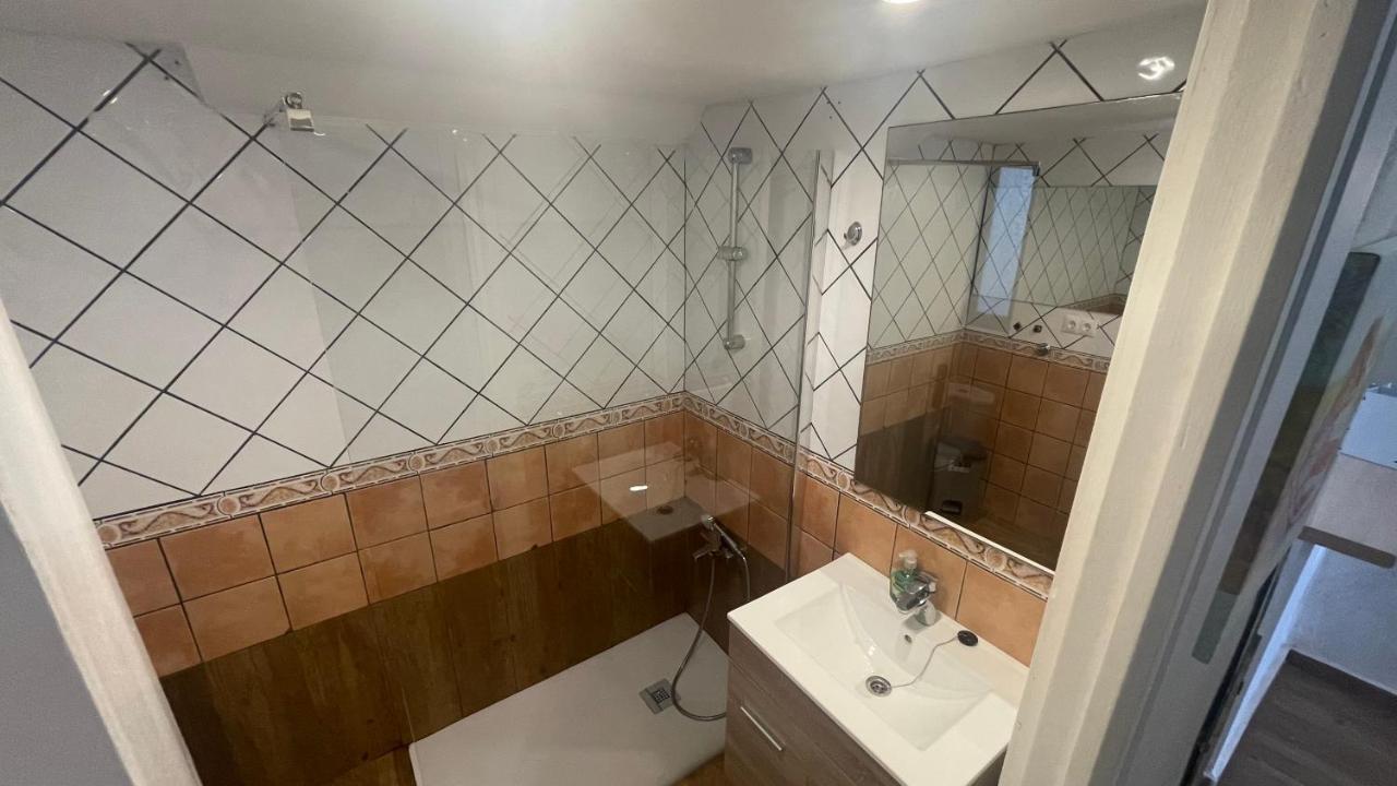 Apartamento Santa Ana Apartment เบนัลมาเดนา ภายนอก รูปภาพ